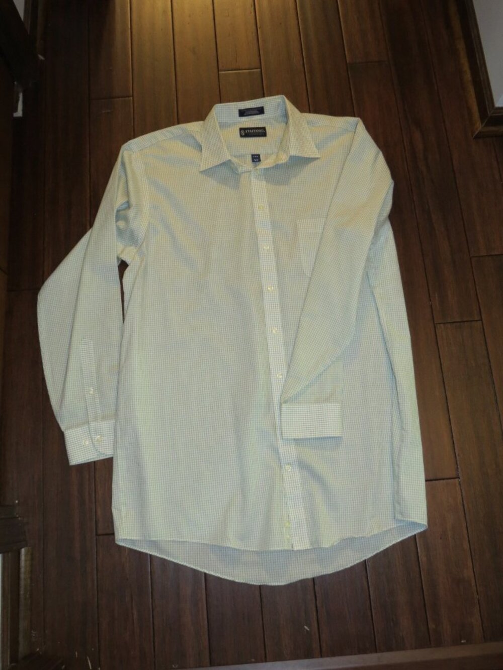 New Without Tags Stafford Essentials Men’s X Tall 17 1/2 x 36-37 Dress Shirt